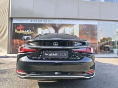 Lexus ES 300h Excellence Edition - ფოტო 7