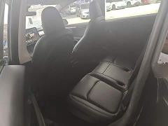 Tesla Model Y Rear-Wheel Drive - ფოტო 16