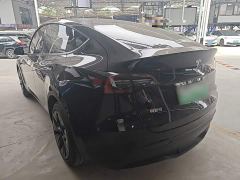 Tesla Model Y Rear-Wheel Drive - ფოტო 4