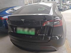 Tesla Model Y Rear-Wheel Drive - ფოტო 5