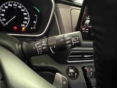 Honda Odyssey 2.0L e:HEV Luxury - фото 13