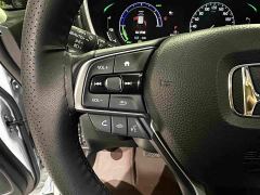 Honda Odyssey 2.0L e:HEV Luxury - фото 9