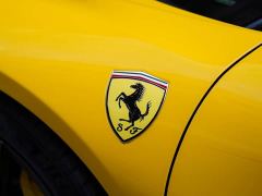 Ferrari SF90 3.9T V8 Stradale - photo 3
