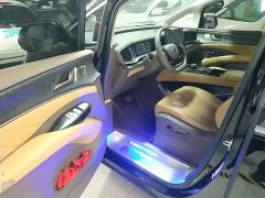 Denza D9 DM-i 1040 Premium - ფოტო 15