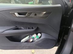 FAW Red Flag E-QM5 Facelift Base Mobility Edition - фото 7