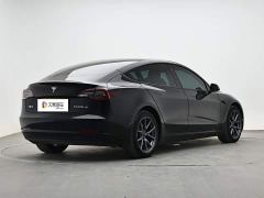 Tesla Model 3 Rear-Wheel Drive - ფოტო 3