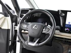 Lexus LM 500h Six-Seat Premium Edition - photo 10