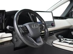 Lexus LM 500h Six-Seat Premium Edition - photo 14