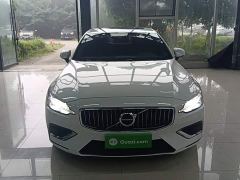 Volvo S60 B4 Smart Luxury Edition - ფოტო 2