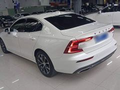 Volvo S60 B4 Smart Luxury Edition - ფოტო 4