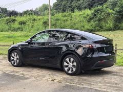 Tesla Model Y Rear-Wheel Drive - ფოტო 3