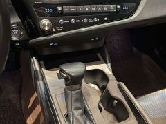 Lexus ES 300h Excellence Edition - ფოტო 11