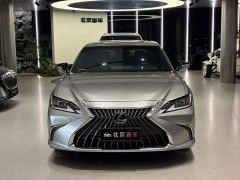 Lexus ES 300h Excellence Edition - ფოტო 2