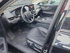 FAW Red Flag E-QM5 Facelift Base Mobility Edition - фото 9