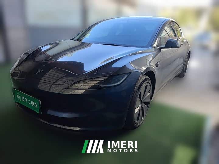 Tesla Model 3 Rear-Wheel Drive