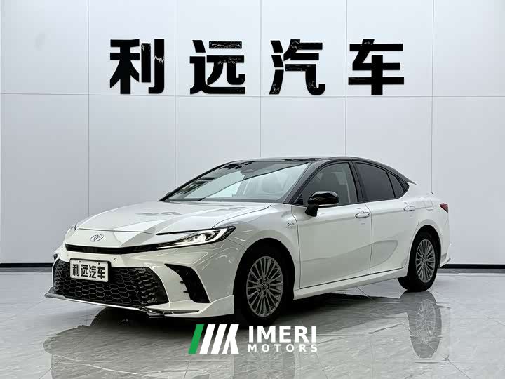 Toyota Camry Hybrid 2.0HG Premium Edition