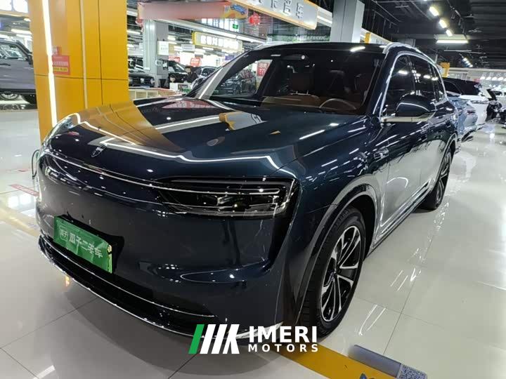 Aito M7 EREV Pro AWD Edition 6-seater
