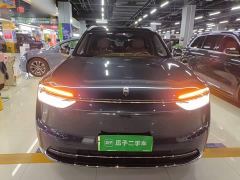 Aito M7 EREV Pro AWD Edition 6-seater - photo 2