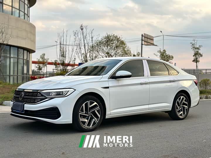 Volkswagen Sagitar 300TSI DSG Excellence Edition