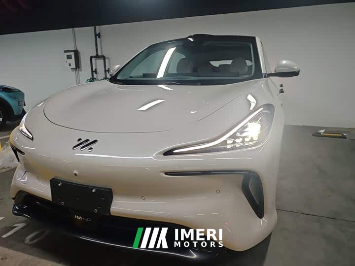 IM Zhiji LS6 Max Standard Edition