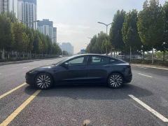 Tesla Model 3 Rear-Wheel Drive - ფოტო 2