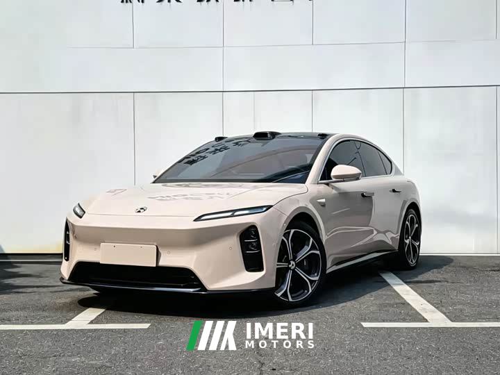 NIO ET5 75kWh - car from China
