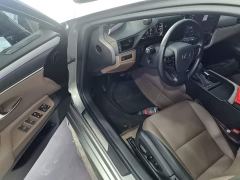 Lexus ES 300h Premium Edition - ფოტო 15