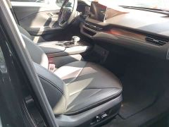 FAW Red Flag E-QM5 Facelift Base Mobility Edition - photo 9