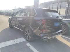 BMW X5 xDrive 30Li M Sport Premium Package - ფოტო 4