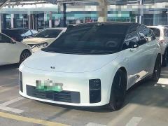 Li Auto i6 Two-Wheel Drive Standard - photo 1