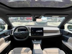 Volvo XC70 Plug-in Hybrid Two-Wheel Drive Long Range Core - фото 18