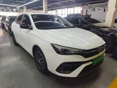 Roewe MG i5 1.5L CVT Platinum Edition - ფოტო 3