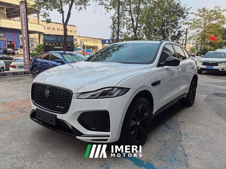Jaguar F-PACE P250 R-Dynamic BLACK