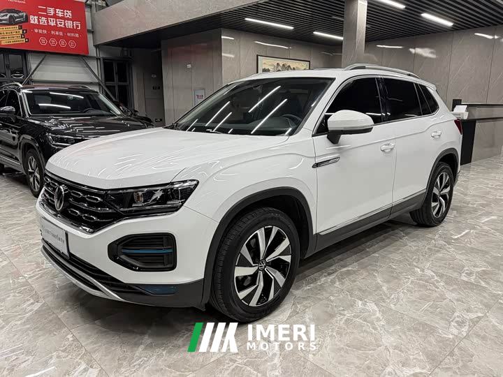 Volkswagen Taos 280TSI FWD Luxury Smart Connected Edition