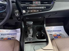 Lexus ES 260 Excellence Edition - ფოტო 9