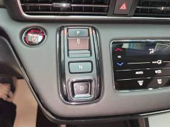Honda Odyssey 2.0L e:HEV Sharp Comfort Edition - фото 13