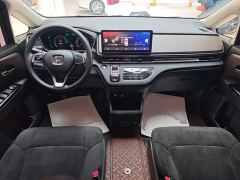 Honda Odyssey 2.0L e:HEV Sharp Comfort Edition - фото 9
