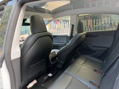 Tesla Model Y Rear-Wheel Drive - ფოტო 10
