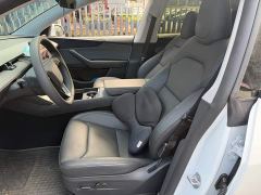 Tesla Model Y Rear-Wheel Drive - ფოტო 8