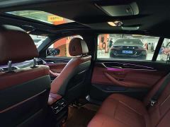 BMW 5 Series 525Li M Sport Package - ფოტო 10
