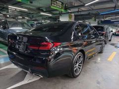 BMW 5 Series 525Li M Sport Package - ფოტო 15