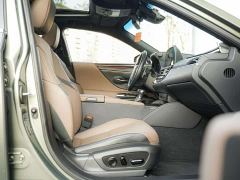 Lexus ES 200 Excellence Edition - ფოტო 11