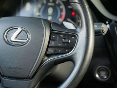 Lexus ES 200 Excellence Edition - ფოტო 20