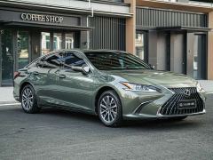 Lexus ES 200 Excellence Edition - ფოტო 3
