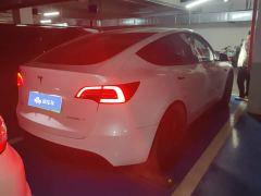 Tesla Model Y Rear-Wheel Drive - photo 3