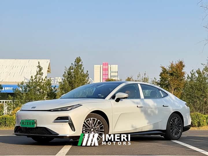 Geely Galaxy Xingyao 8 130km EM-i Premium Edition - car from China