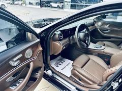 Mercedes-Benz E-Class E 260 L - photo 4