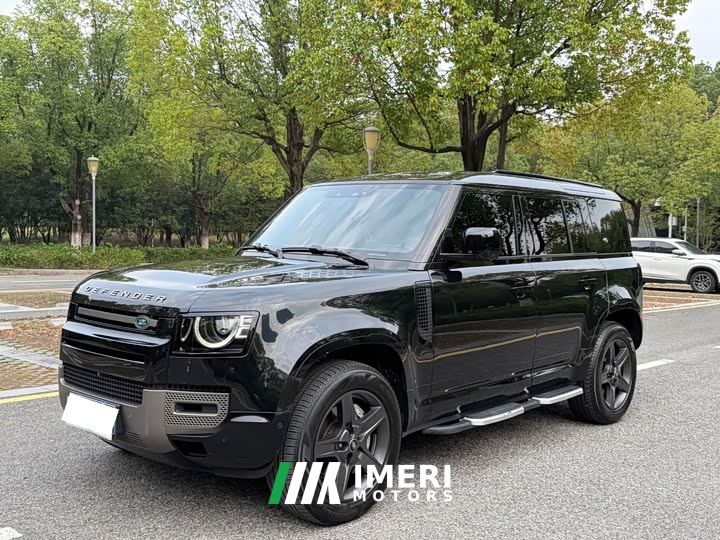 Land Rover Defender 110 3.0T P400 X-Dynamic SE