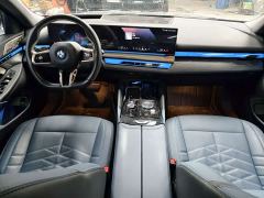 BMW 5 Series 530Li Premier Luxury Package - ფოტო 5