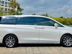 Buick GL8 ES LuZun Flagship - photo 4
